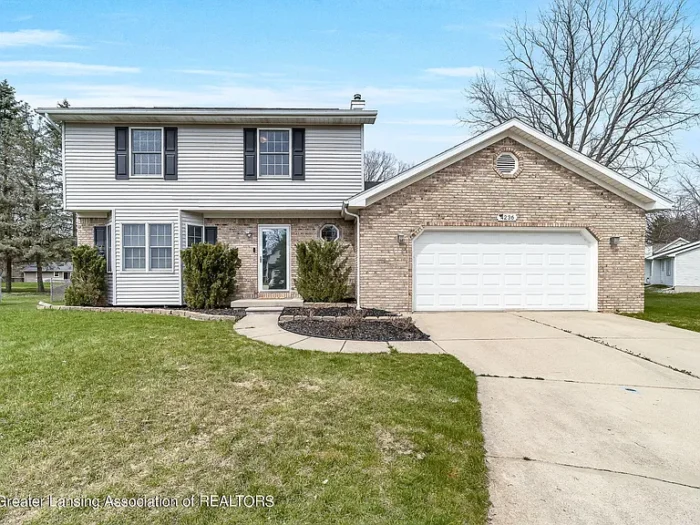3 bedroom Meadows Ct, Okemos