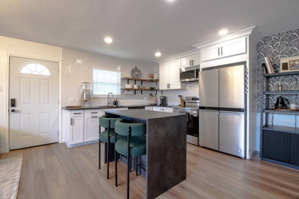 Entire rental unit in Fort Worth, Texas, United States 4 guests2 bedrooms3 beds1 bath